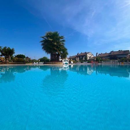 Perla Apartment - 3 Piscine E Un Bar - Desenzano 데센자노델가르다 외부 사진