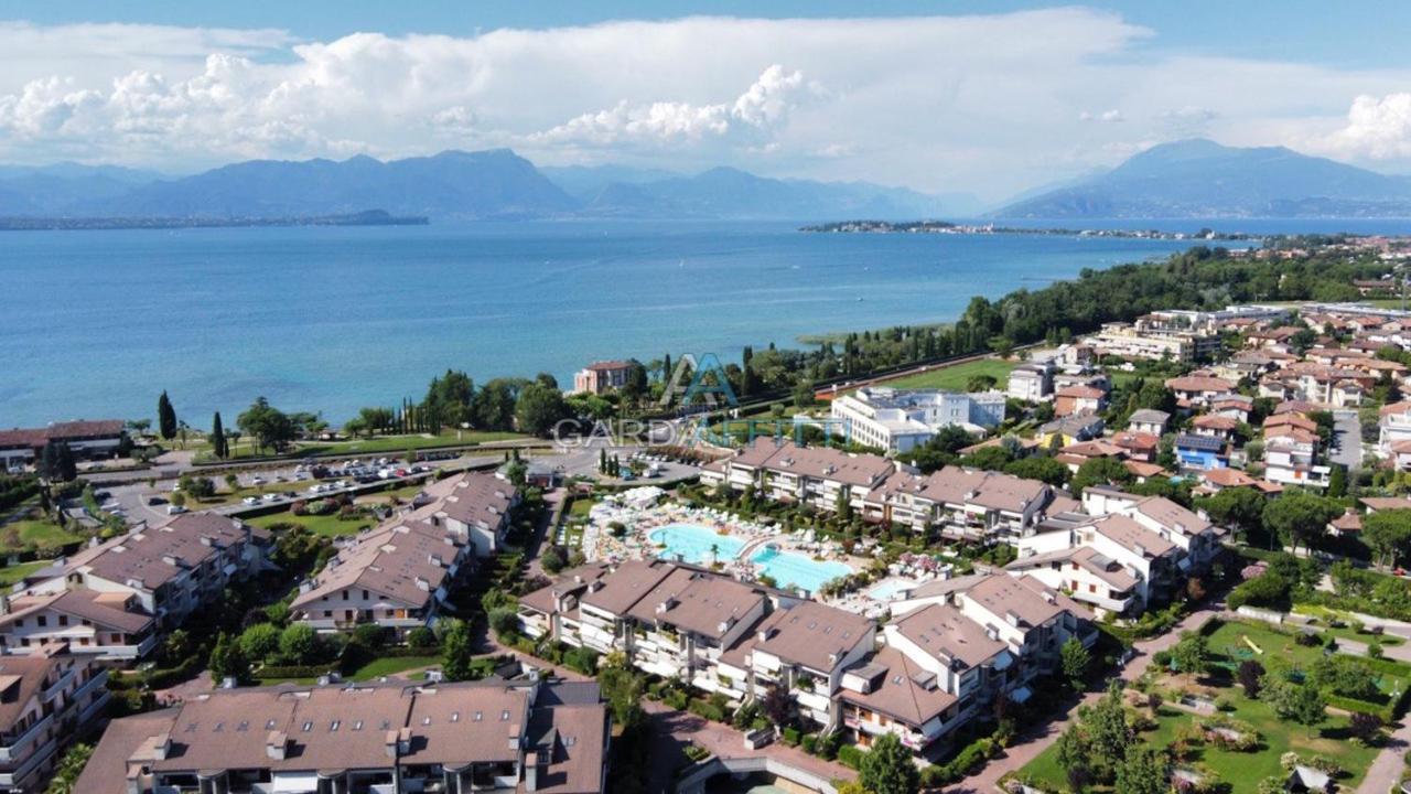 Perla Apartment - 3 Piscine E Un Bar - Desenzano 데센자노델가르다 외부 사진
