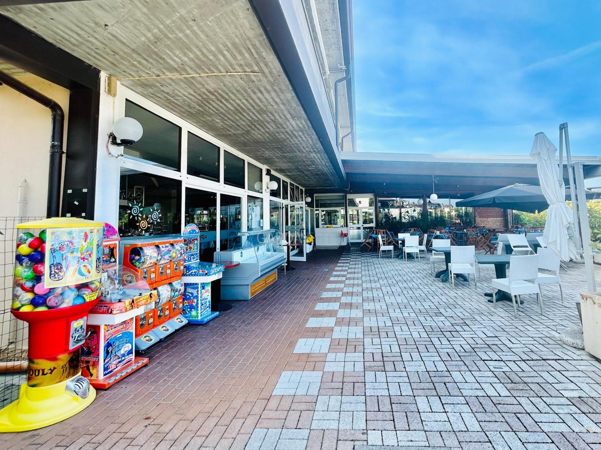 Perla Apartment - 3 Piscine E Un Bar - Desenzano 데센자노델가르다 외부 사진